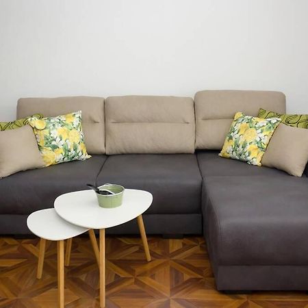 Perfect Summer Vacation Rental - One-Bedroom Flat By Flat Mаnager Topola Exteriér fotografie