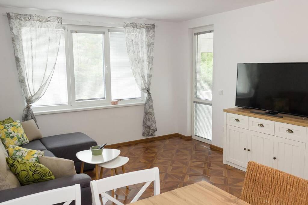 Perfect Summer Vacation Rental - One-Bedroom Flat By Flat Mаnager Topola Exteriér fotografie