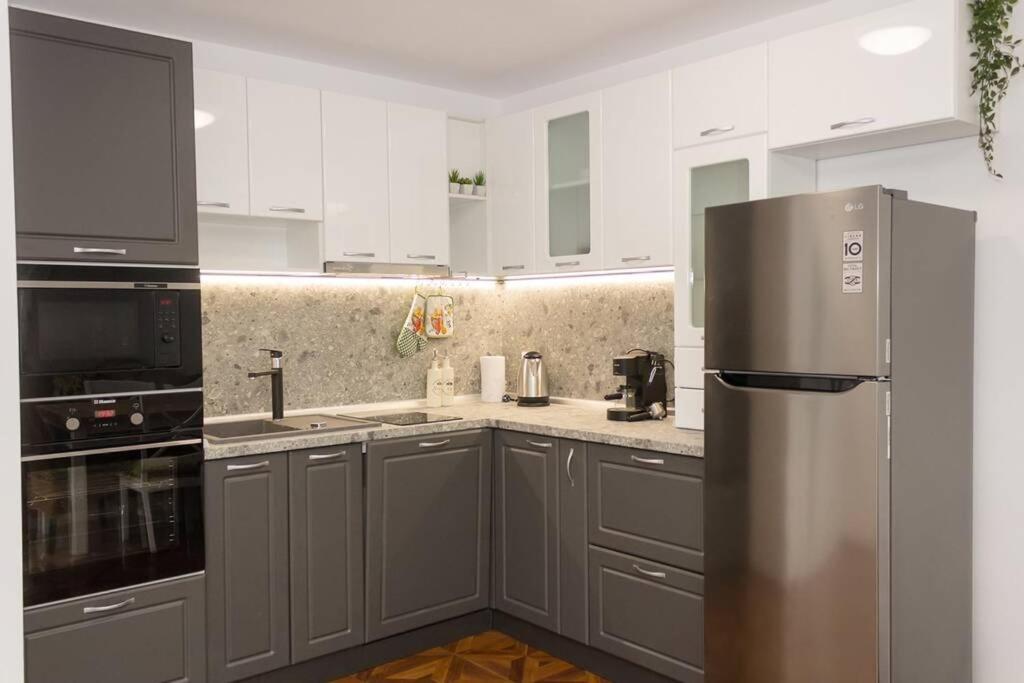 Perfect Summer Vacation Rental - One-Bedroom Flat By Flat Mаnager Topola Exteriér fotografie